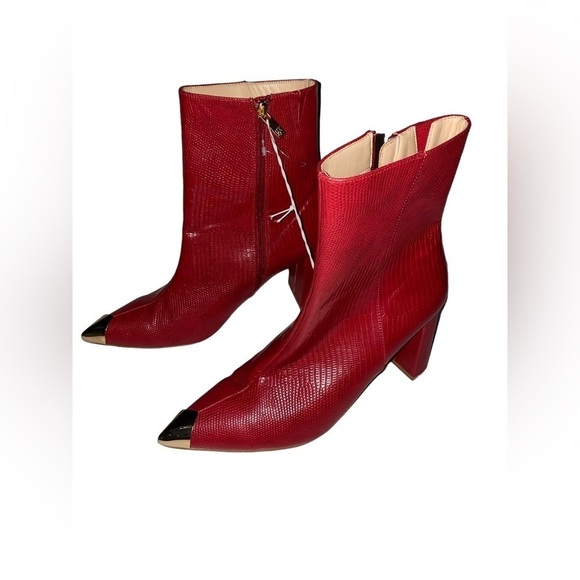 New York & Company Kyla Point‎ Toe Heeled  Faux Leather Ankle Bootie Women 9M - Picture 1 of 7